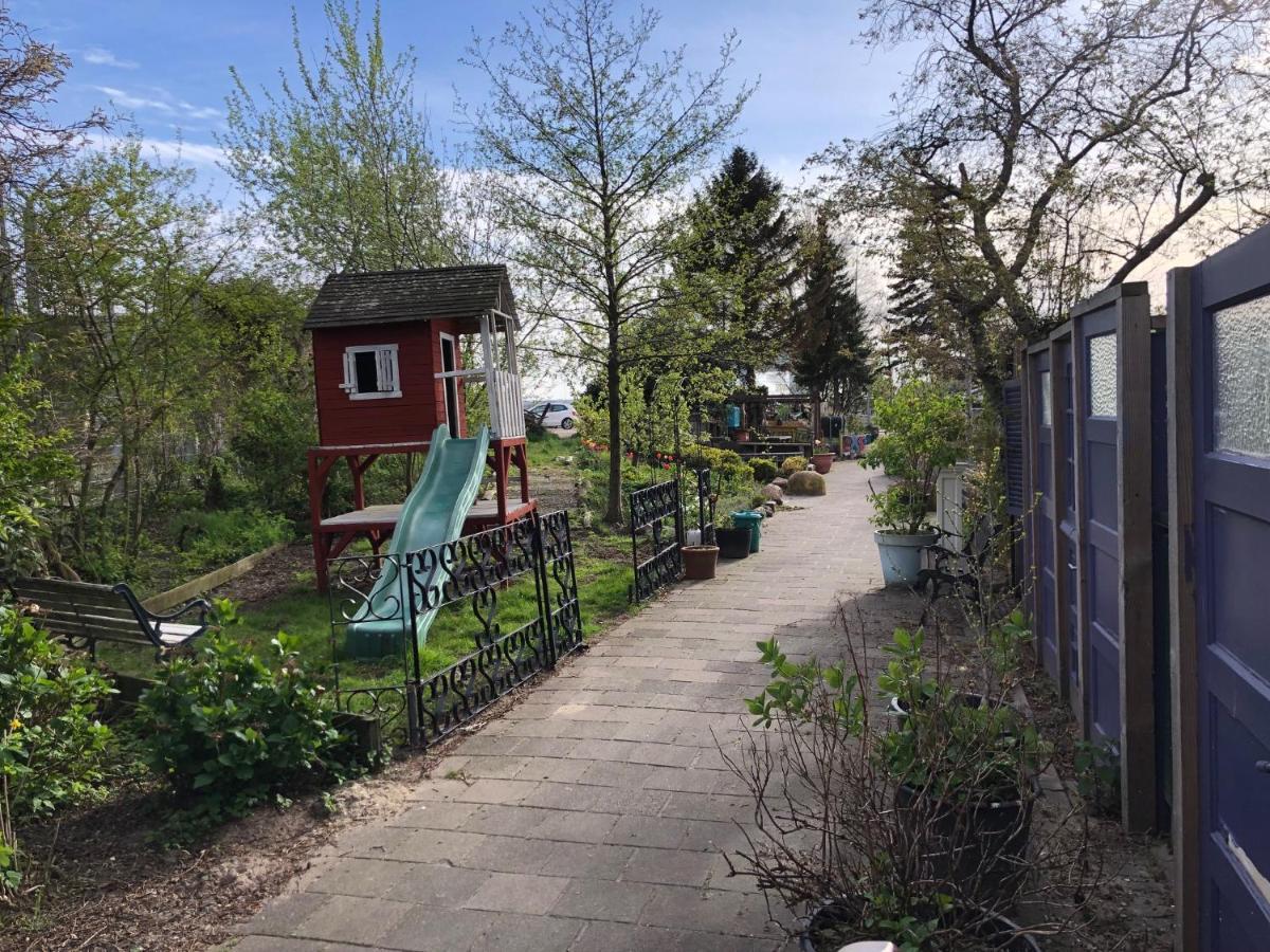 Houseboat Apartment With Water Terrace, Free Parking, Free Bikes & Fast Wifi Amsterdam Exterior foto